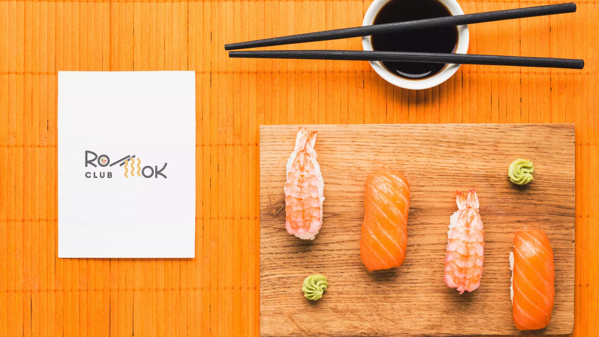 Создание логотипа суши-бара «Roll Wok Club» в Коряжме